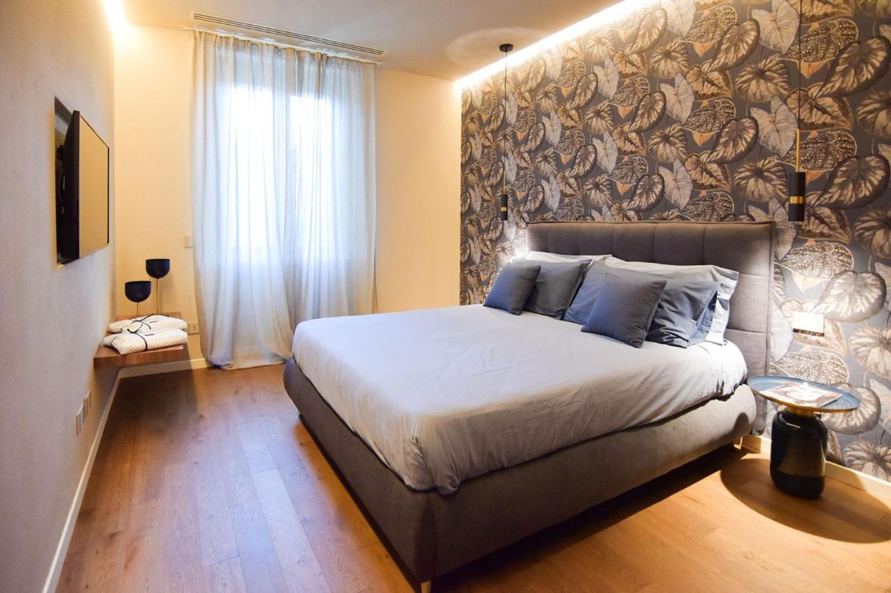Nuova Cafe' Suite Salice Terme Exterior foto